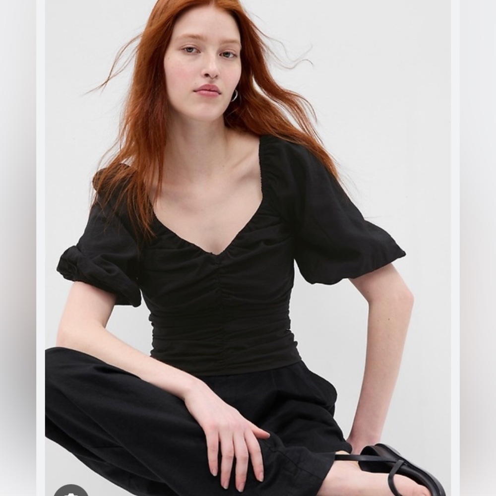 Puffed Sleeve Women’s Ruched Top